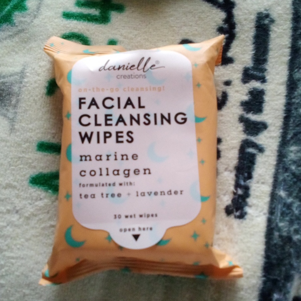 Facial Cleansing Wipes Marine Collagen